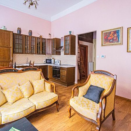 Astronomical Clock Suite By Ruterra Praga Exterior foto