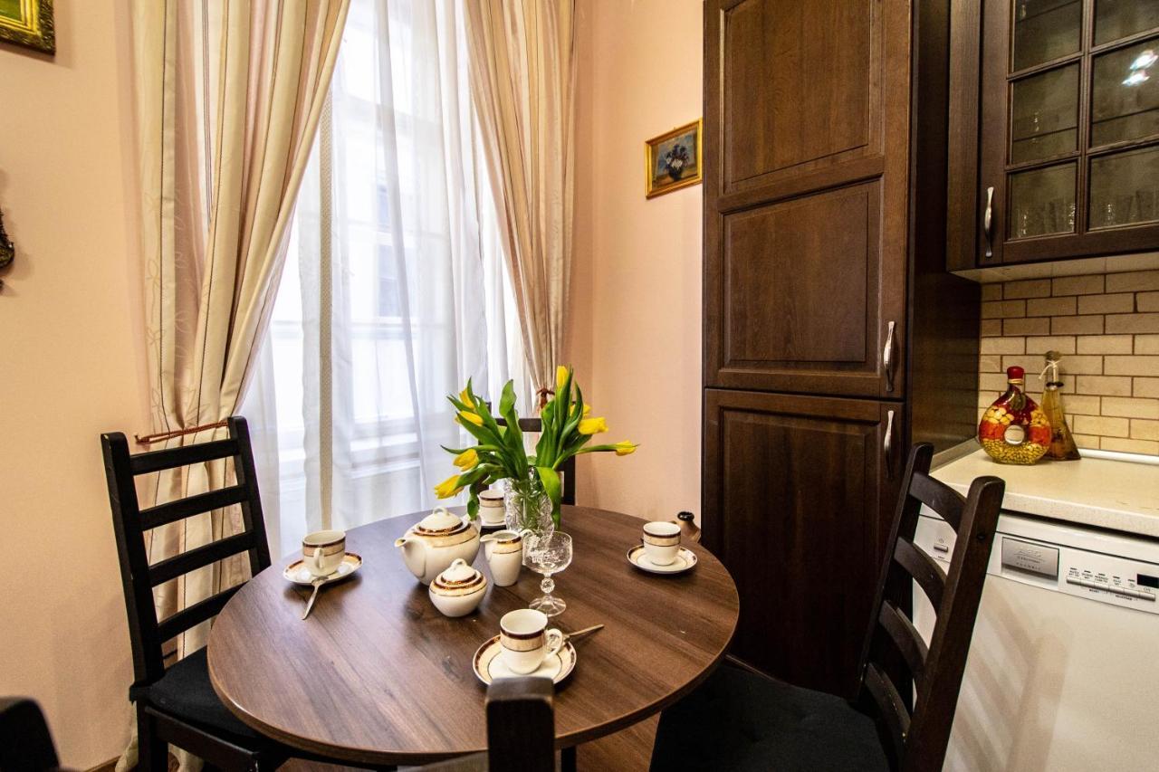 Astronomical Clock Suite By Ruterra Praga Exterior foto